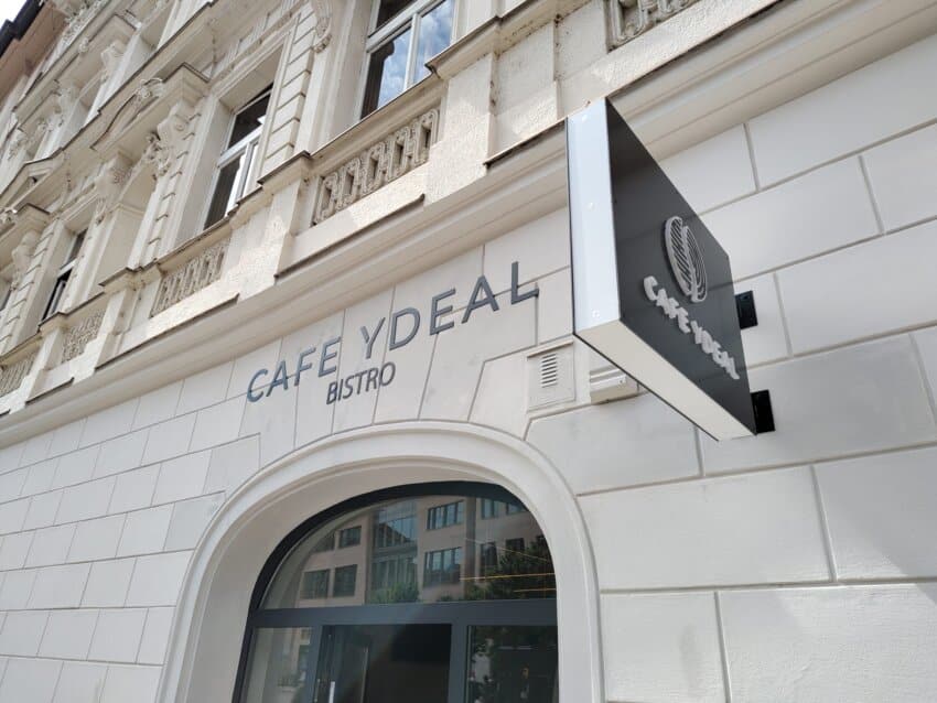 Cafe Ydeal vstup logo